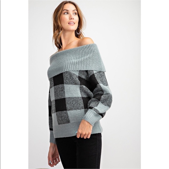 Off Shoulder Argyle Print Sweater - Picture 4 of 7